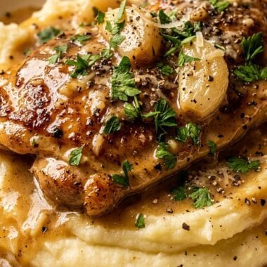 Creamy Garlic Chicken with Gravy and Mashed Potatoes